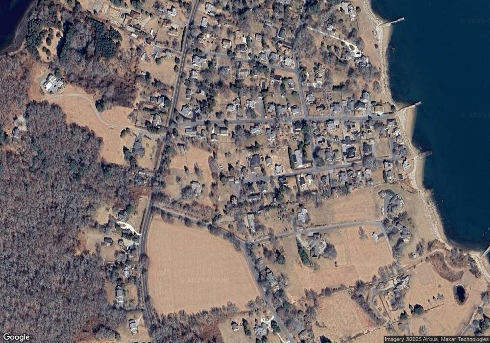 39 Bayview Ave, South Dartmouth, MA 02748 - photo 1