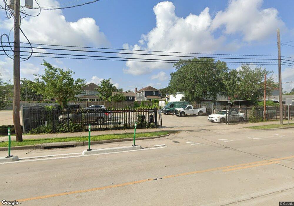 624 E 11th St, Houston, TX 77008 - photo 1