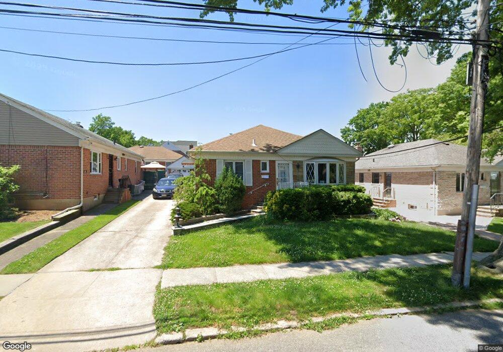 2714 157th St, Flushing, NY 11354 - photo 1