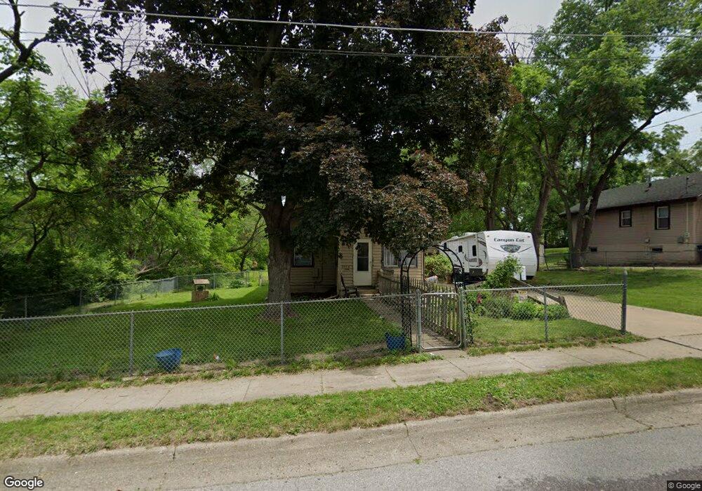 3515 E 32nd St, Des Moines, IA 50317 - photo 1