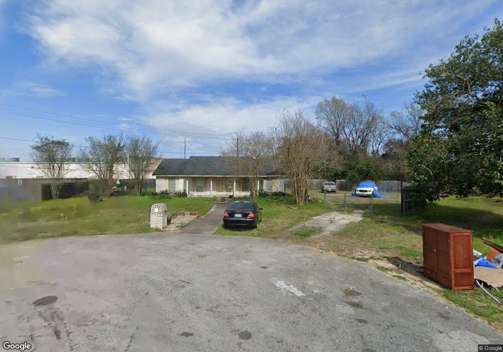 2710 Vega St, Houston, TX 77088 - photo 1