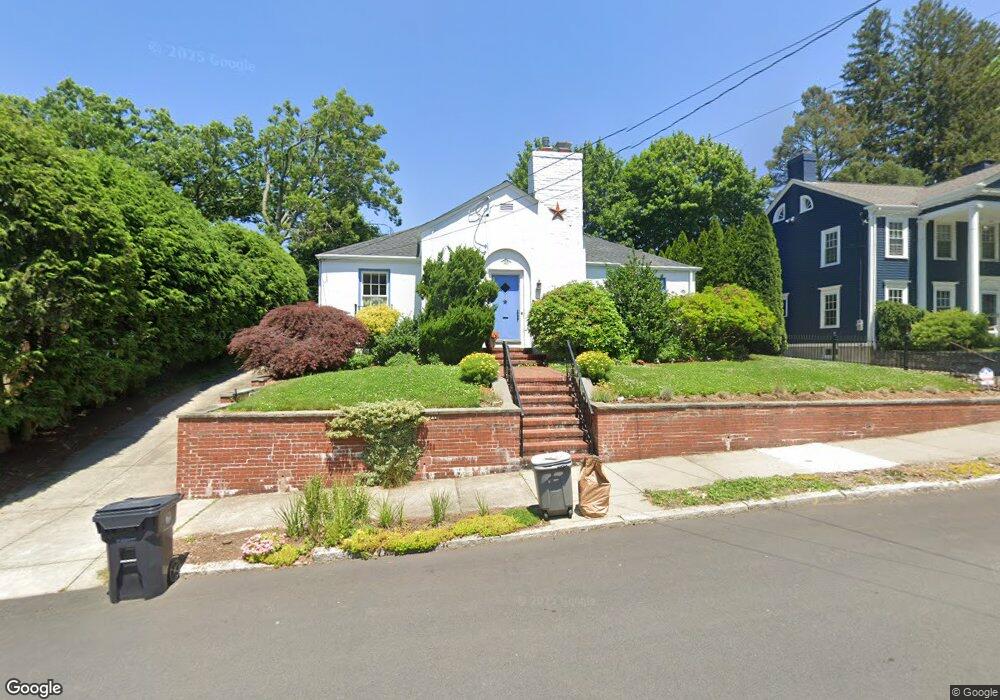 33 Nottingham Way, Pawtucket, RI 02860 - photo 1