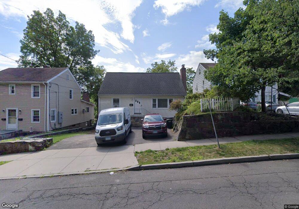 81 Rock Spring Rd, Stamford, CT 06906 - photo 1