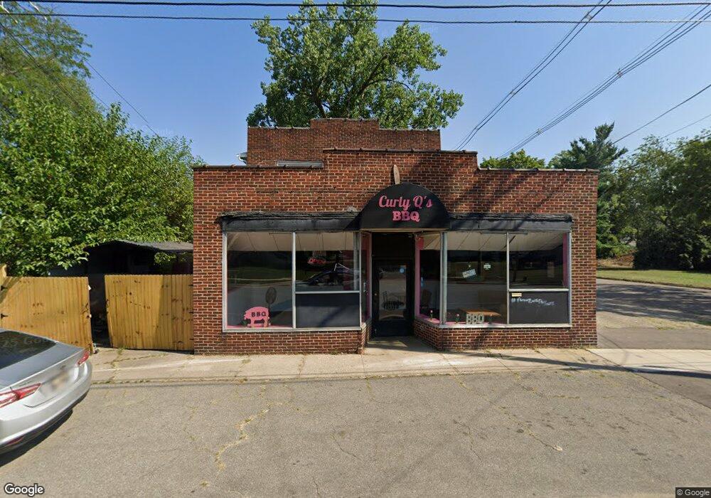 1125 Wayne St, Niles, MI 49120 - photo 1