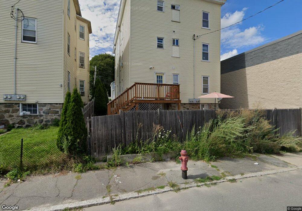 8 Prospect Ave unit 1, Woburn, MA 01801 - photo 1