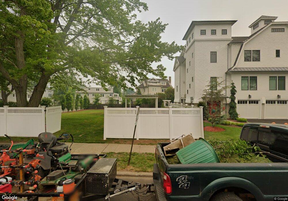 391 Birch Rd, Fairfield, CT 06824 - photo 1