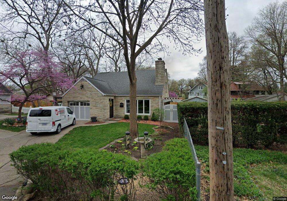 1070 39th St, Des Moines, IA 50311 - photo 1