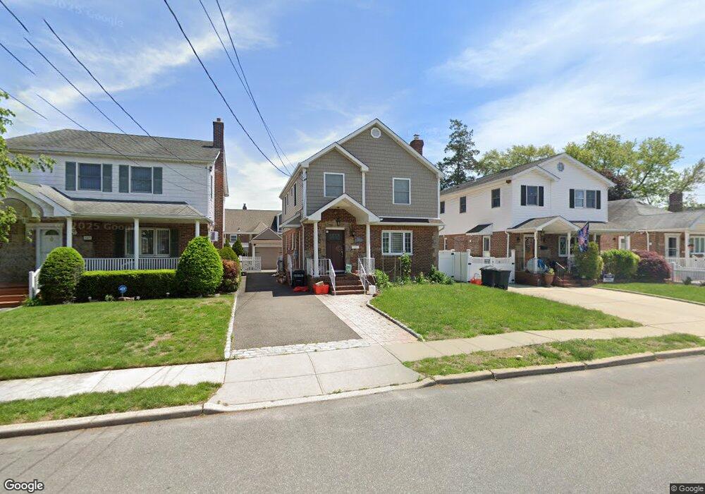 153 Commonwealth St, Franklin Square, NY 11010 - photo 1