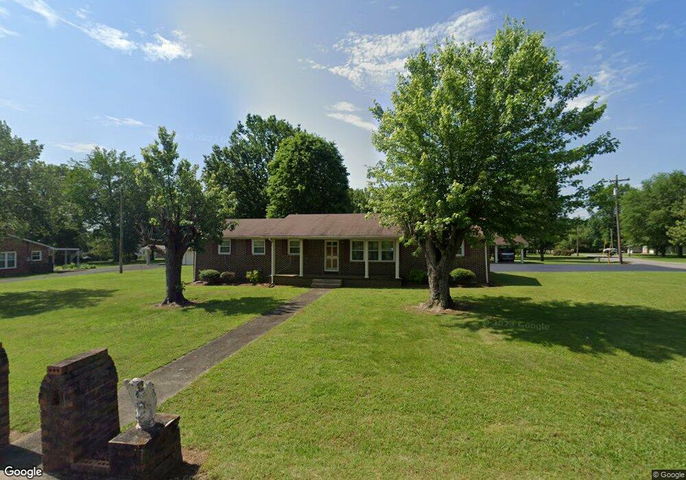 213 Hilltop Dr, Shelbyville, TN 37160 - photo 1