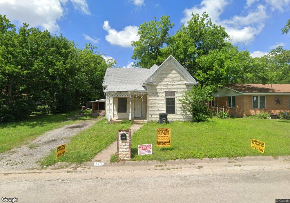 413 N Walnut St, Cleburne, TX 76033 - photo 1