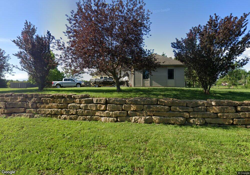 8331 SW 46th St, Topeka, KS 66610 - photo 1