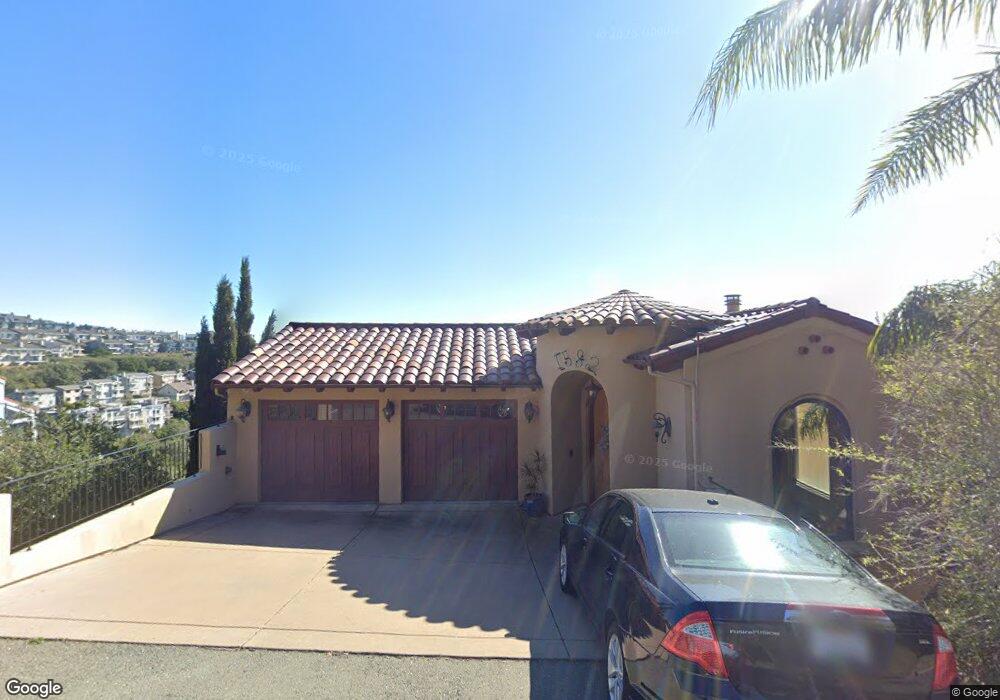 1582 Grand View Dr, Berkeley, CA 94705 - photo 1