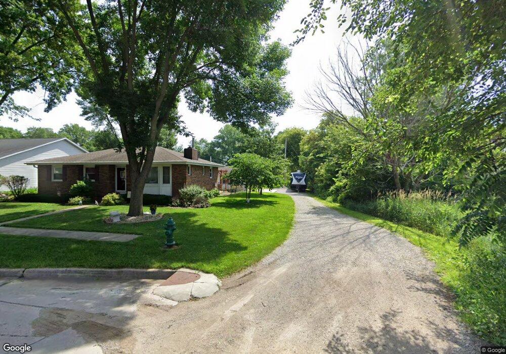 2549 Lori Dr SW, Cedar Rapids, IA 52404 - photo 1