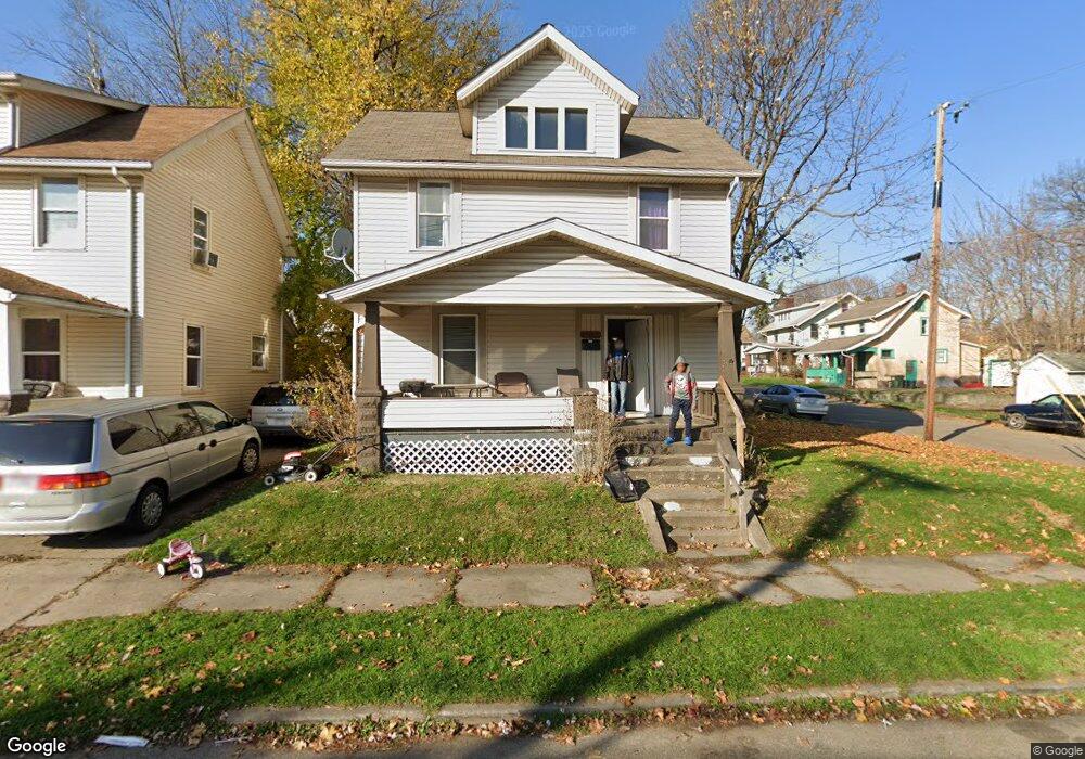 1027 Dartmouth Ave SW, Canton, OH 44710 - photo 1