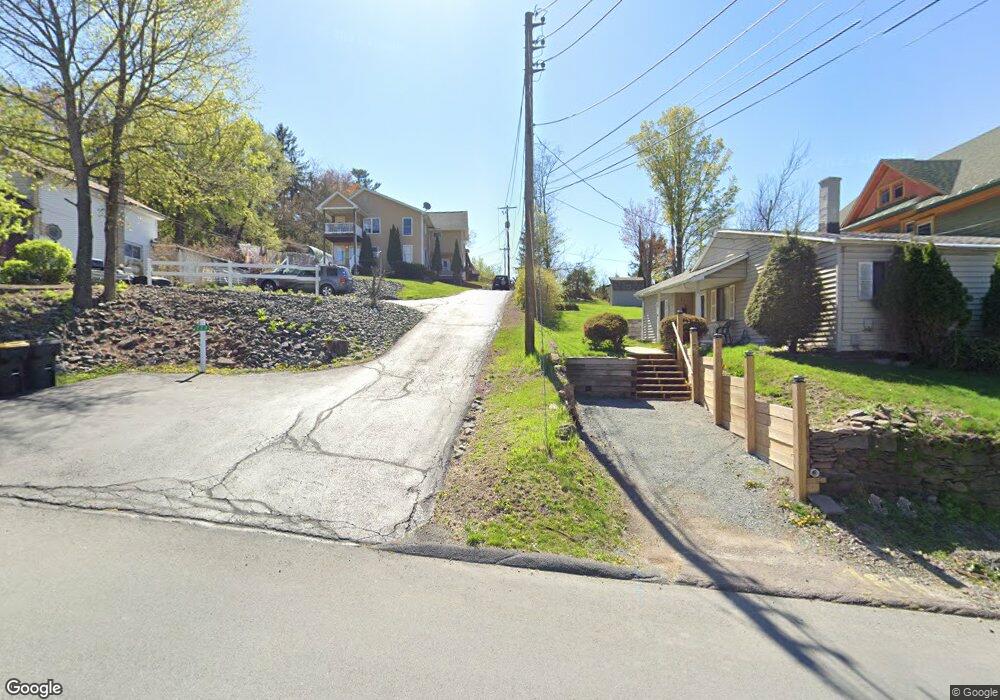 220 Ridge St, Honesdale, PA 18431 - photo 1