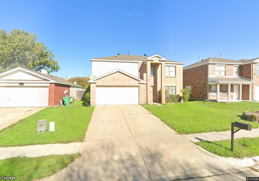 916 Beechwood Dr, Denton, TX 76210 - photo 1