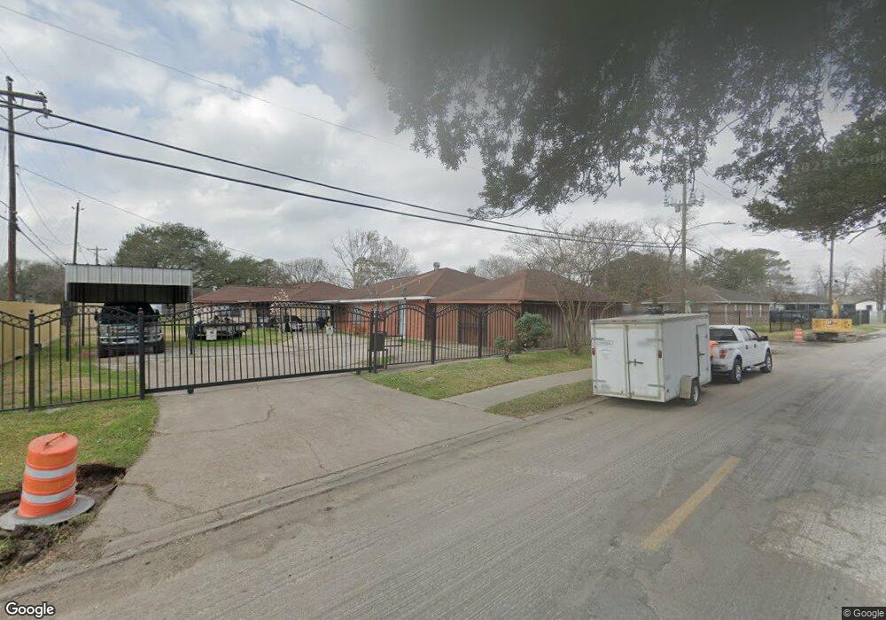 3064 Briarwick Ln, Houston, TX 77093 - photo 1