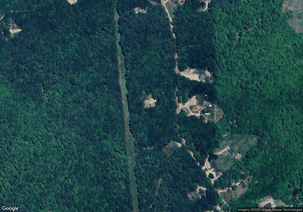 225 Clough Rd, Pittsfield, NH 03263 - photo 1