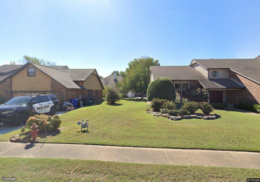 503 W Fairway Ct, Broken Arrow, OK 74011 - photo 1