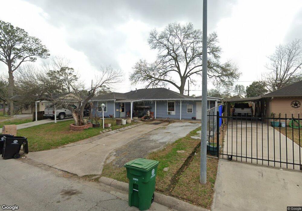 2924 Cricket Ln, Houston, TX 77093 - photo 1