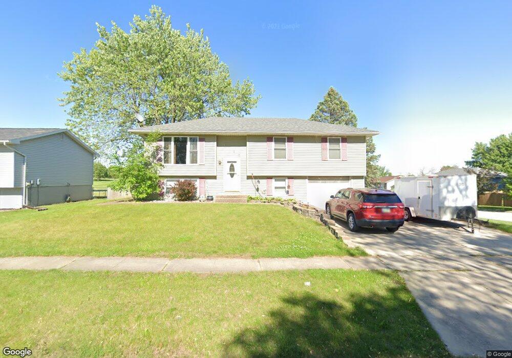 1155 Fleur Dr, Waterloo, IA 50701 - photo 1