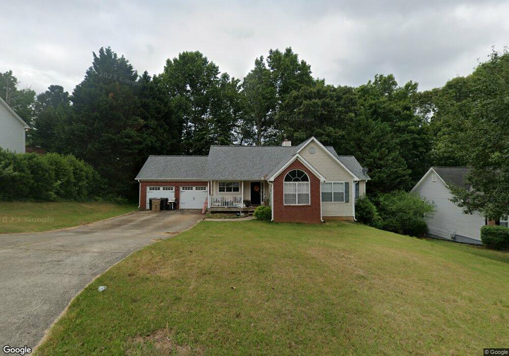 5493 Riverchase Dr, Flowery Branch, GA 30542 - photo 1