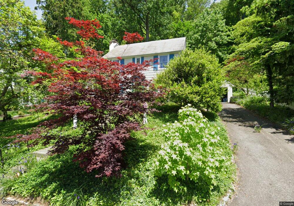 10 Cape Ct, Millburn, NJ 07041 - photo 1