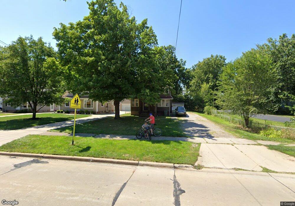 1724 E 300th St, Wickliffe, OH 44092 - photo 1