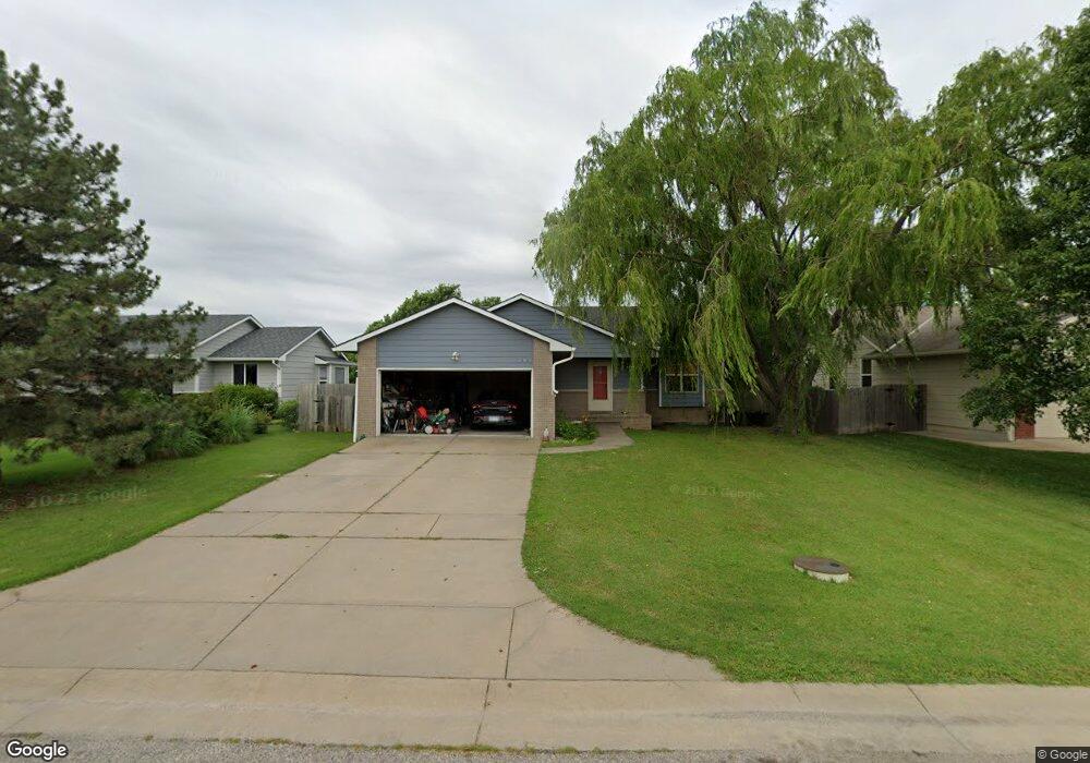 1695 N Prairie Run Cir, Mulvane, KS 67110 - photo 1