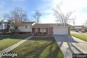 551 W 8th St, Chadron, NE 69337