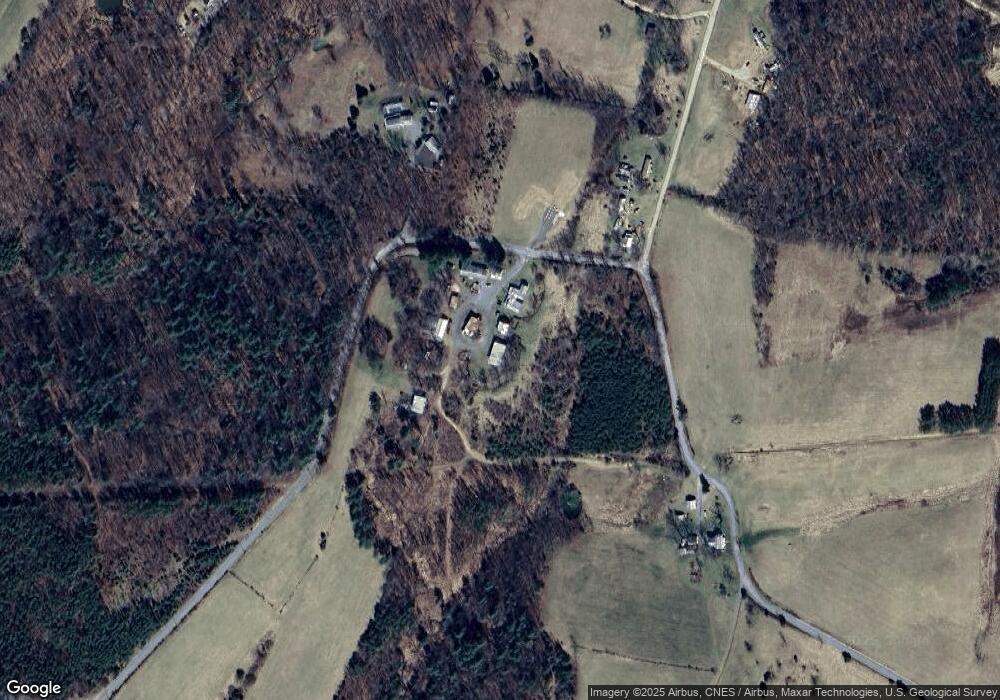 750 Eppinger Rd, Berkeley Springs, WV 25411 - photo 1