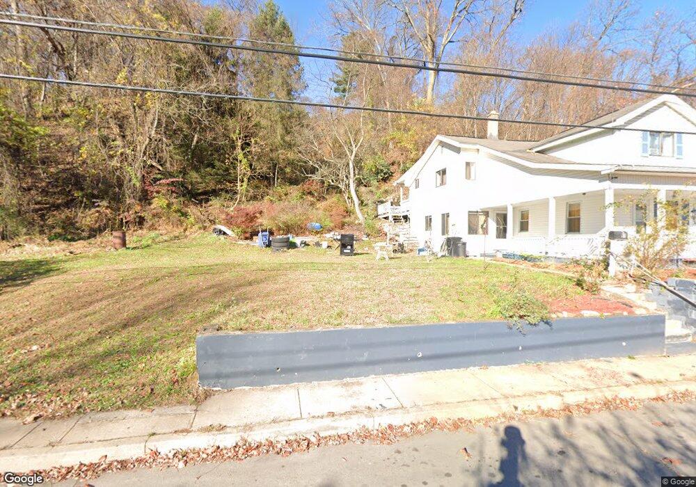 55 W Poplar St, Nanticoke, PA 18634 - photo 1