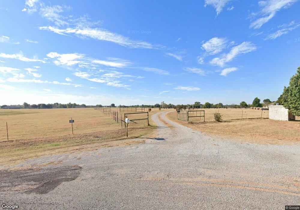 9765 Hickory Hollow Rd, Shawnee, OK 74804 - photo 1