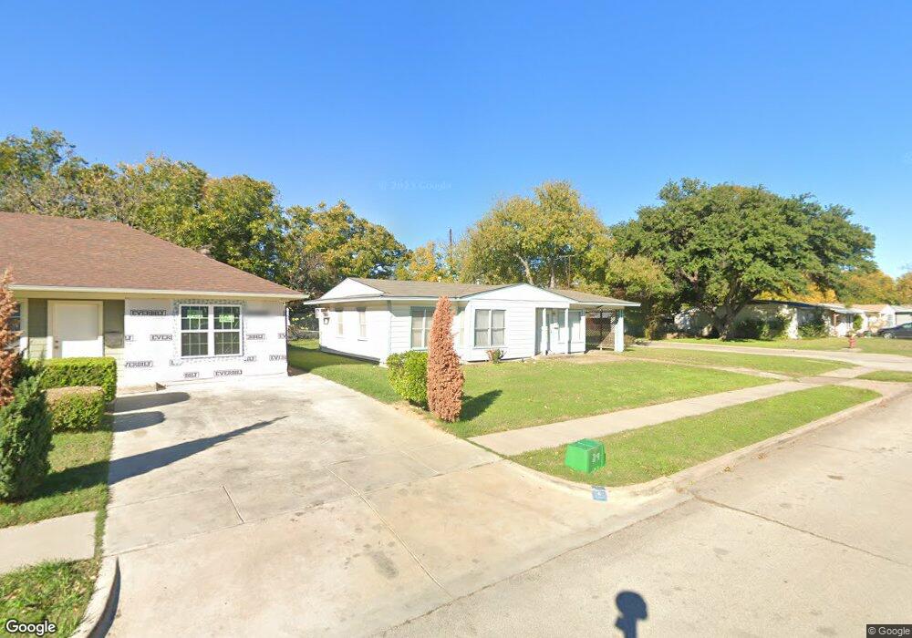 1002 Indian Hills Dr, Grand Prairie, TX 75051 - photo 1