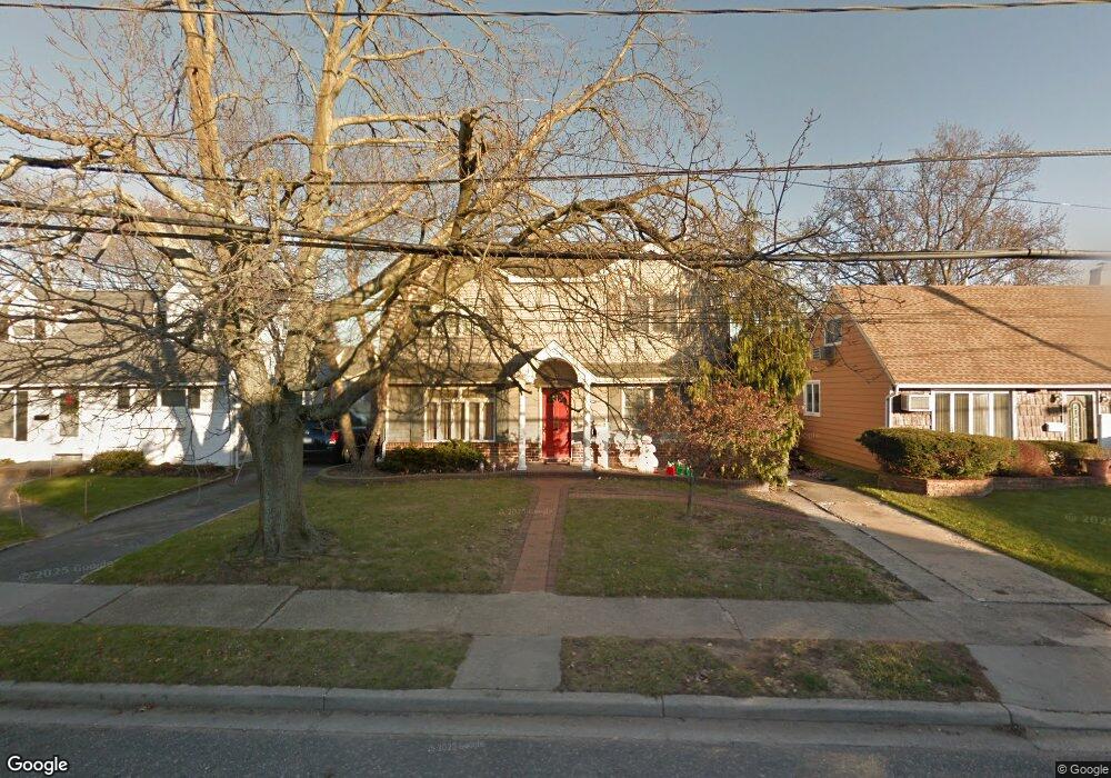 3091 Roxbury Rd, Oceanside, NY 11572 - photo 1