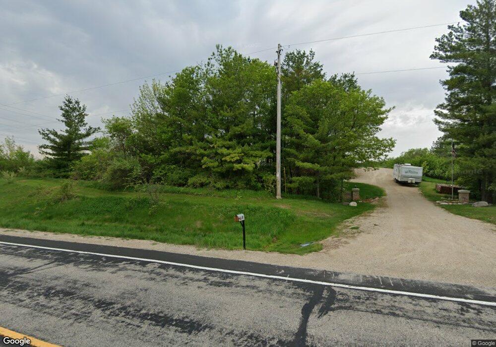 7425 Kettle View Dr, West Bend, WI 53090 - photo 1