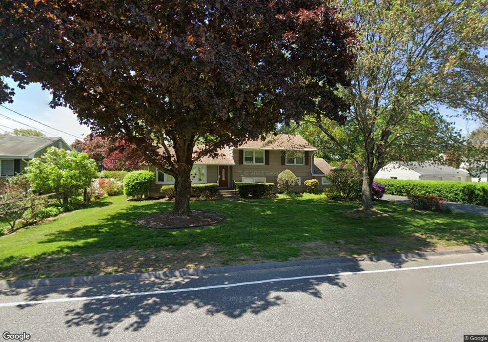 28 Elliott Rd, Trumbull, CT 06611 - photo 1