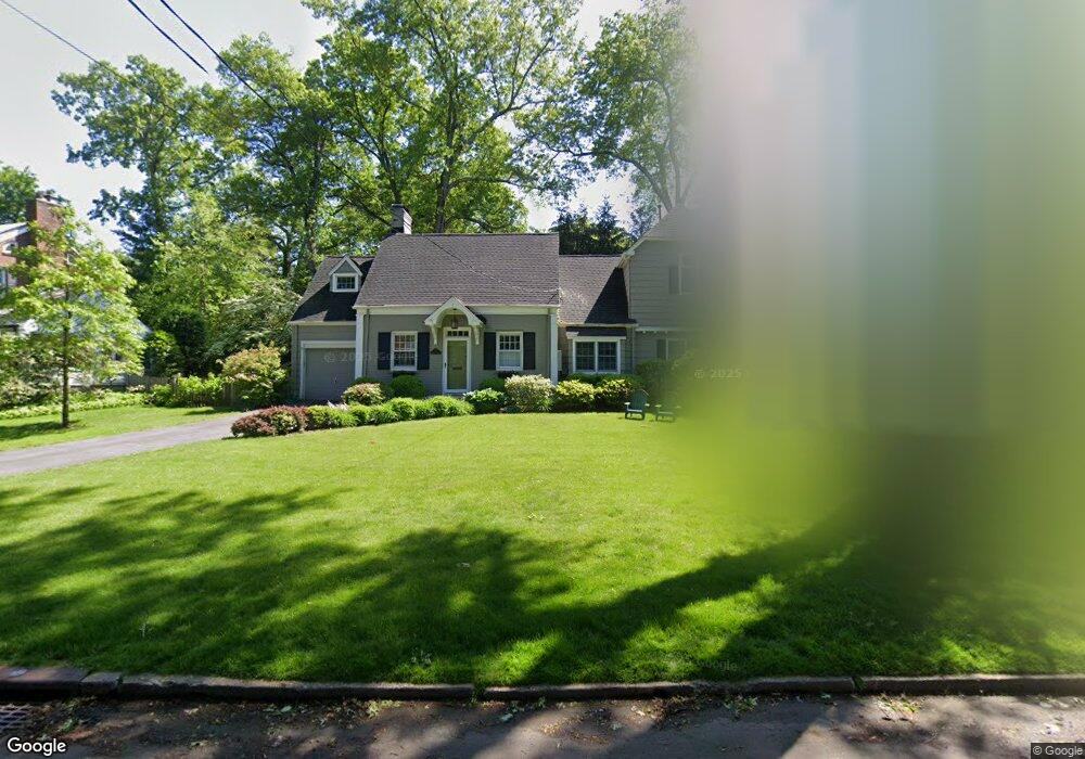 13 Edgewood Rd, Chatham, NJ 07928 - photo 1