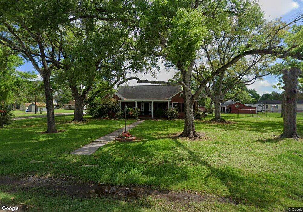 2805 Avenue H, Bay City, TX 77414 - photo 1