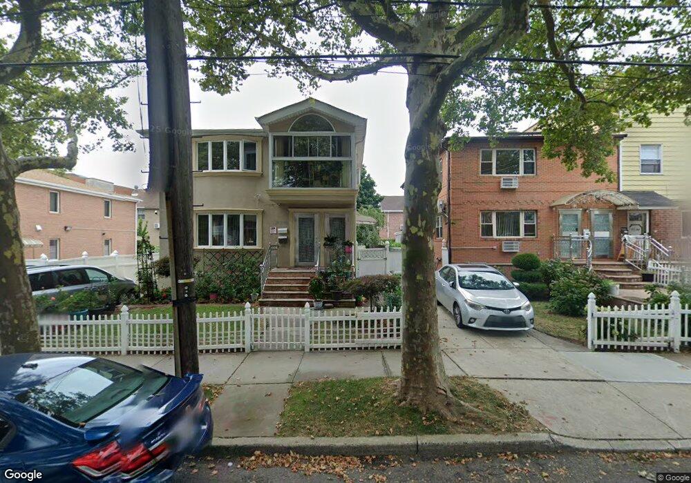 7306 162nd St, Fresh Meadows, NY 11366 - photo 1