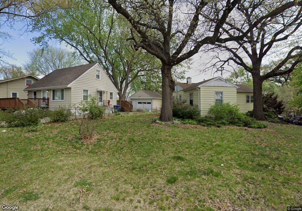2001 31st St, Des Moines, IA 50310 - photo 1