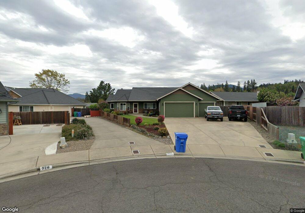 933 SW Princess Cir, Grants Pass, OR 97527 - photo 1