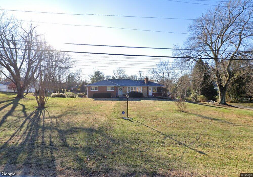 10613 Hunting Ln, Columbia, MD 21044 - photo 1