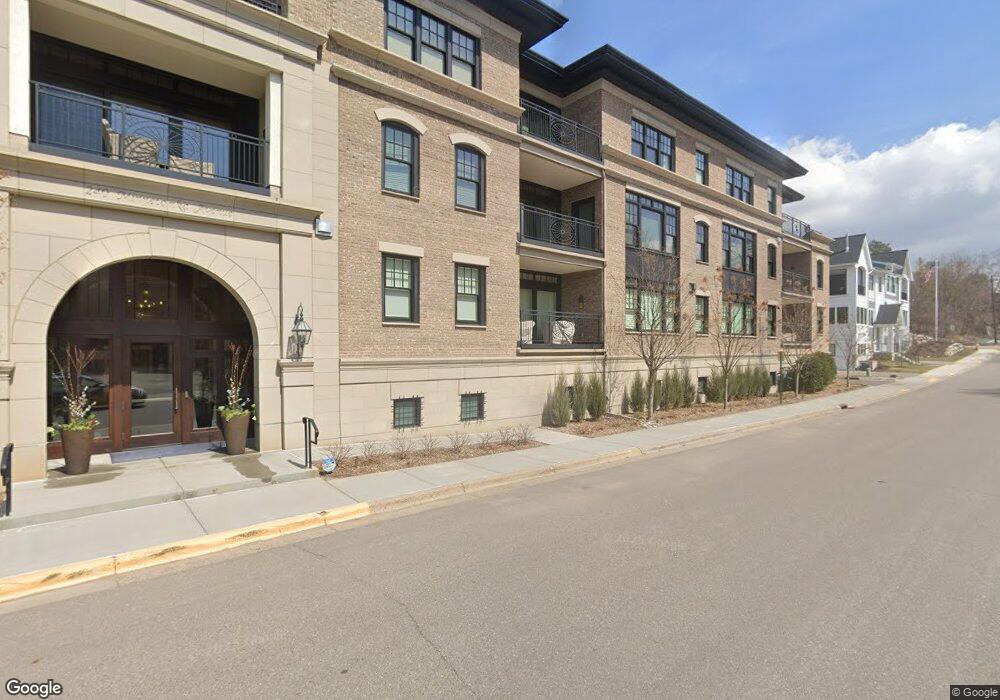 240 Minnetonka Ave S unit 401, Wayzata, MN 55391 - photo 1