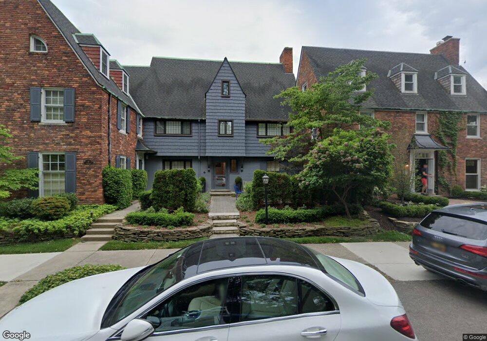 4 Charles St, Grosse Pointe, MI 48230 - photo 1