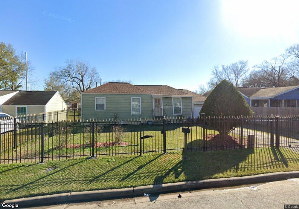 7126 Winfree Dr, Houston, TX 77087 - photo 1