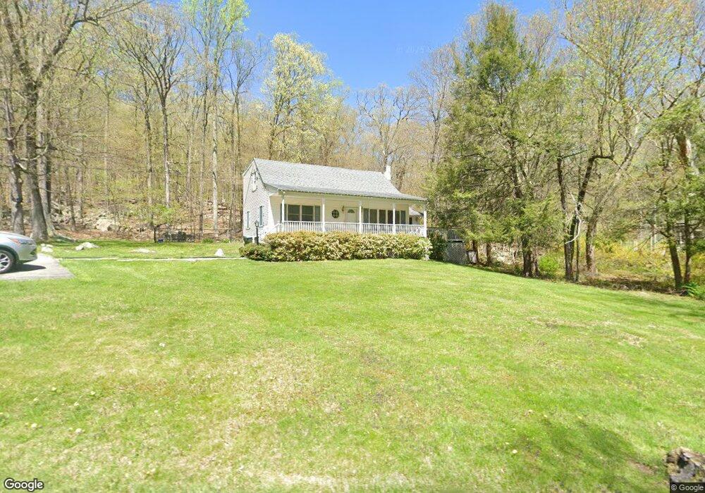 215 Benjamin Meadow Rd, Tuxedo Park, NY 10987 - photo 1