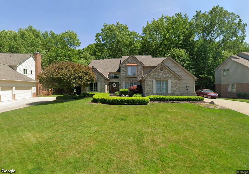 4090 Blue Heron Dr, Auburn Hills, MI 48326 - photo 1