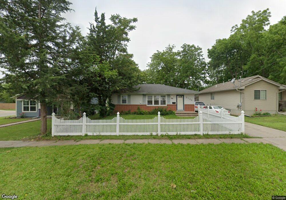2104 E 23rd St, Des Moines, IA 50317 - photo 1