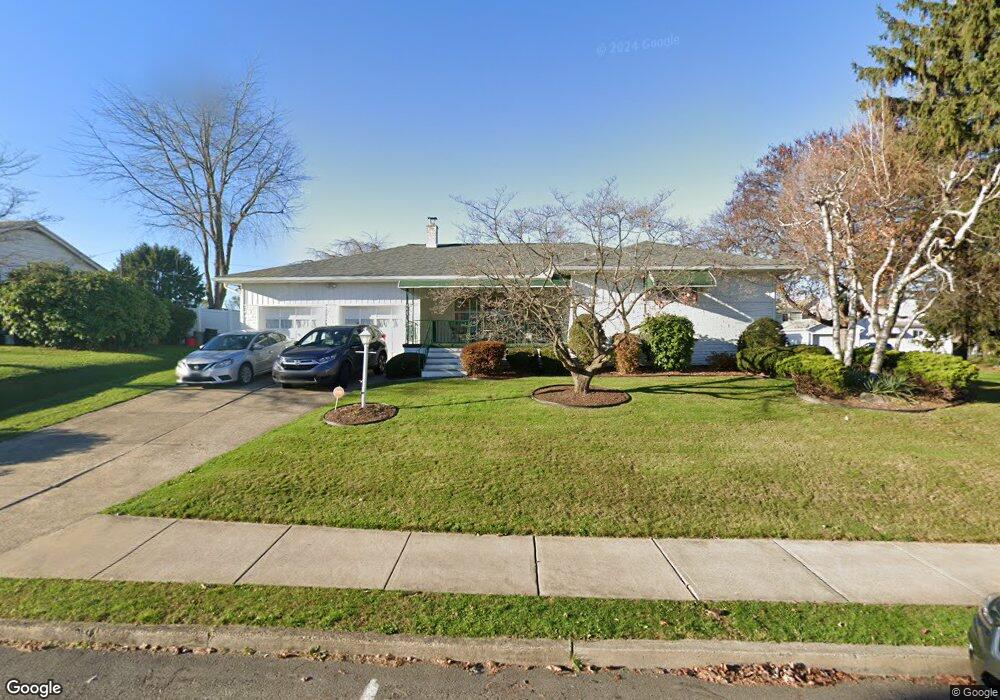 320 E Washington St, Nanticoke, PA 18634 - photo 1